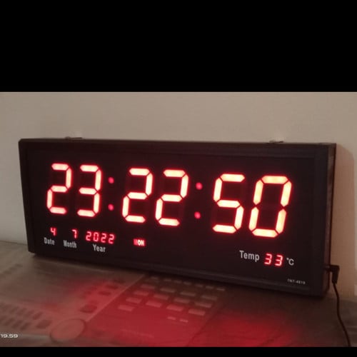 JAM DINDING DIGITAL UKURAN 48 CM X 19 CM